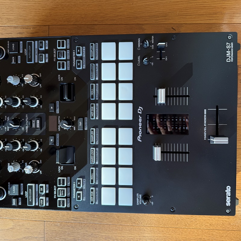 Pioneer DJ DJM-S7の画像